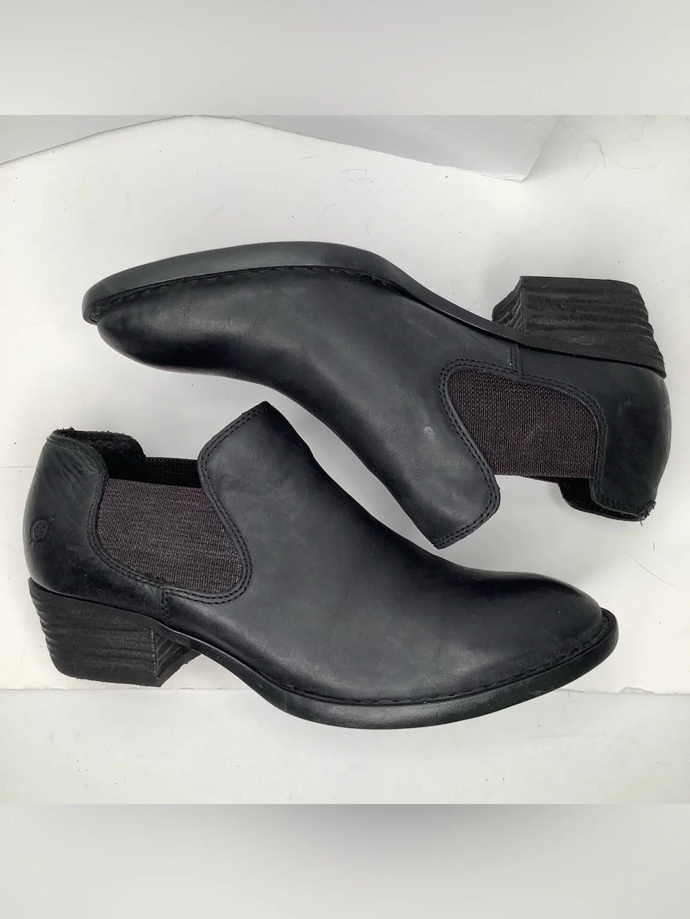 Born Black Leather Chelsea Block Heel Women’s Ankle Bootie Sz 8M  Equestrian